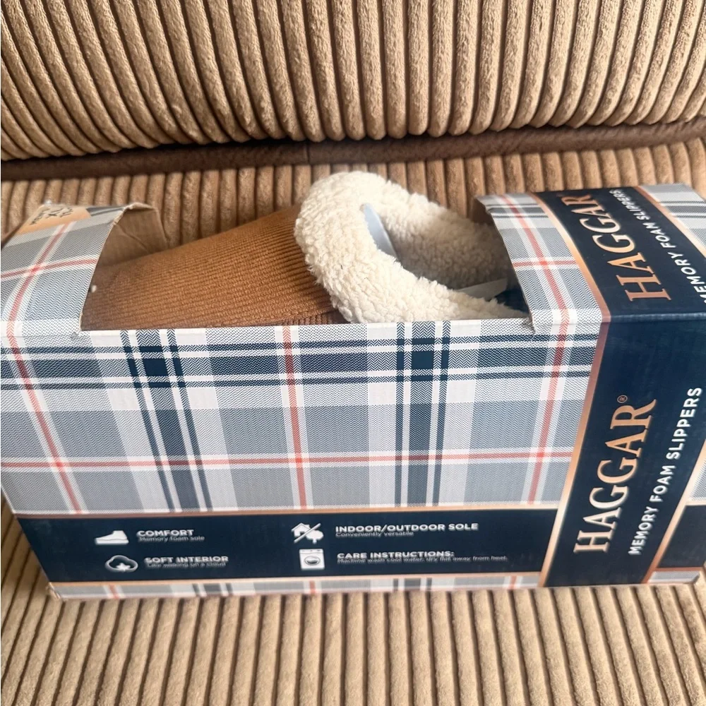 Haggar Men's Tan Memory Foam Slip-On Slippers